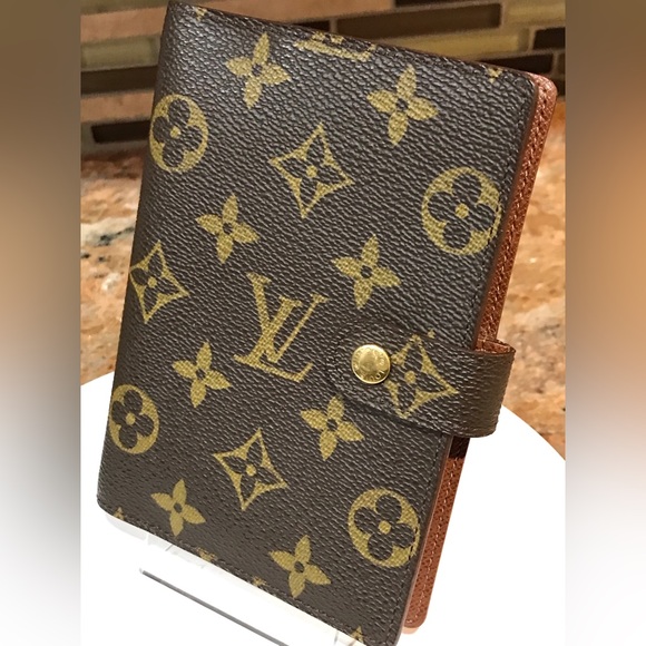 Louis Vuitton Monogram Agenda PM β€οΈππ₯ - Picture 17 of 17